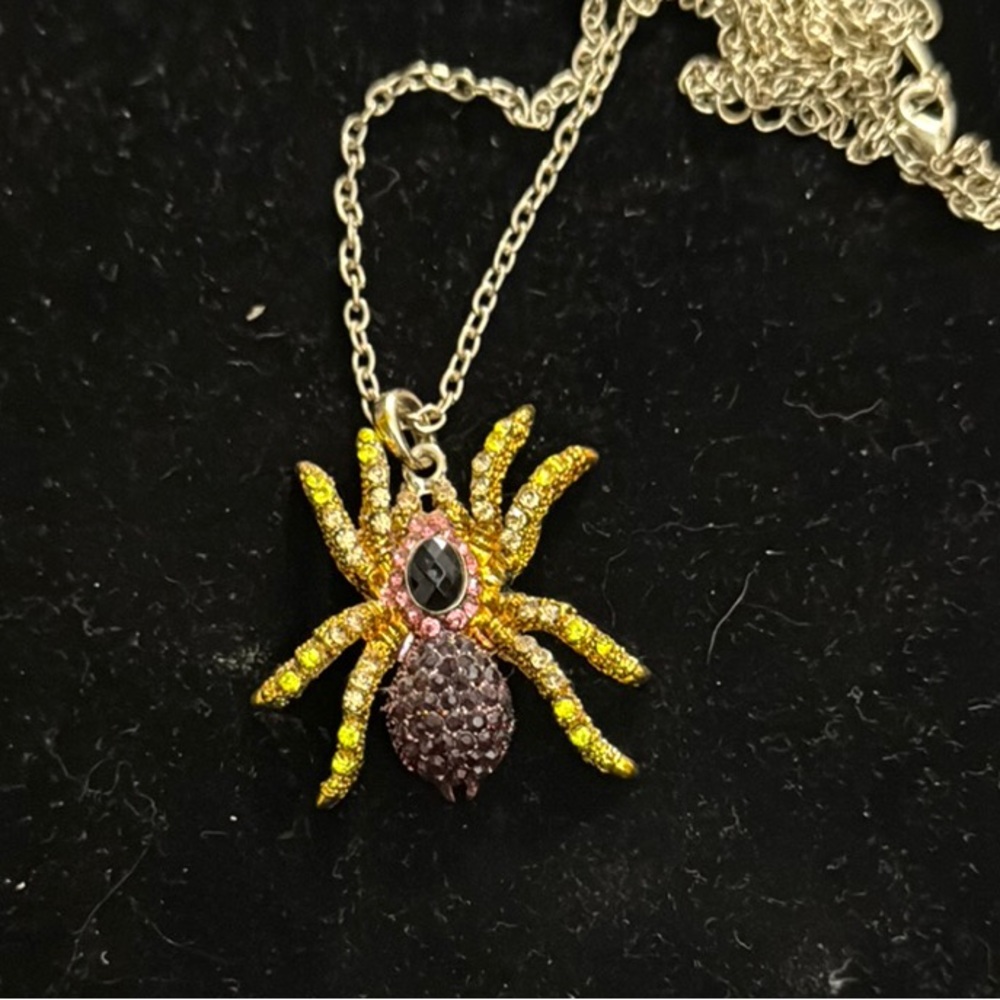 Sparkling Spider Pendant Necklace